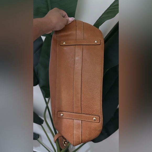 Dooney & Bourke - Picture 3 of 4